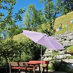 Apartment Mit Eigenem Garten In Traumhafter Lage *