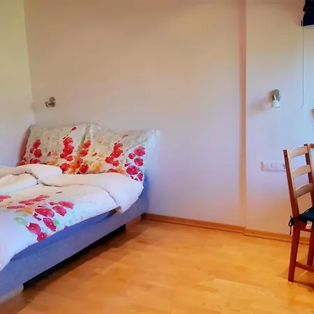Mit Eigenem Garten In Traumhafter Lage Apartment *