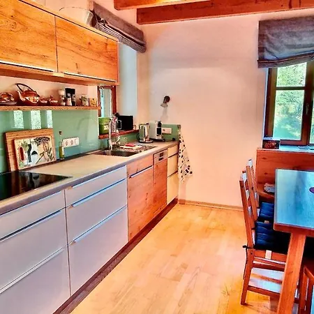 Mit Eigenem Garten In Traumhafter Lage *