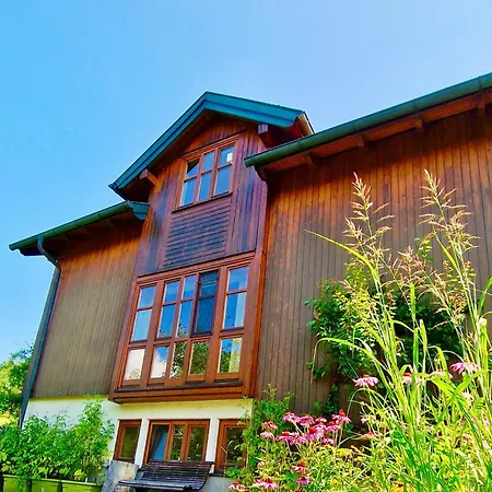 Mit Eigenem Garten In Traumhafter Lage Apartament