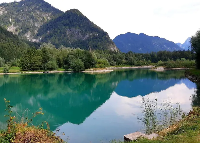 Mit Eigenem Garten In Traumhafter Lage *