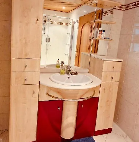 Mit Eigenem Garten In Traumhafter Lage Grubach